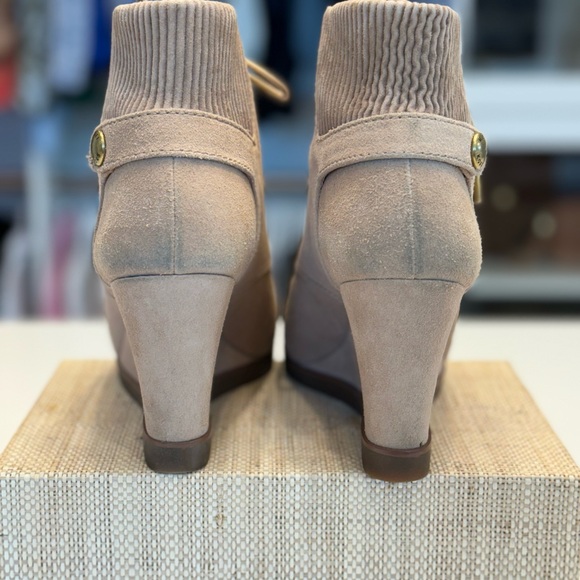 MICHAEL Michael Kors Carrigan wedge bootie - Picture 2 of 8